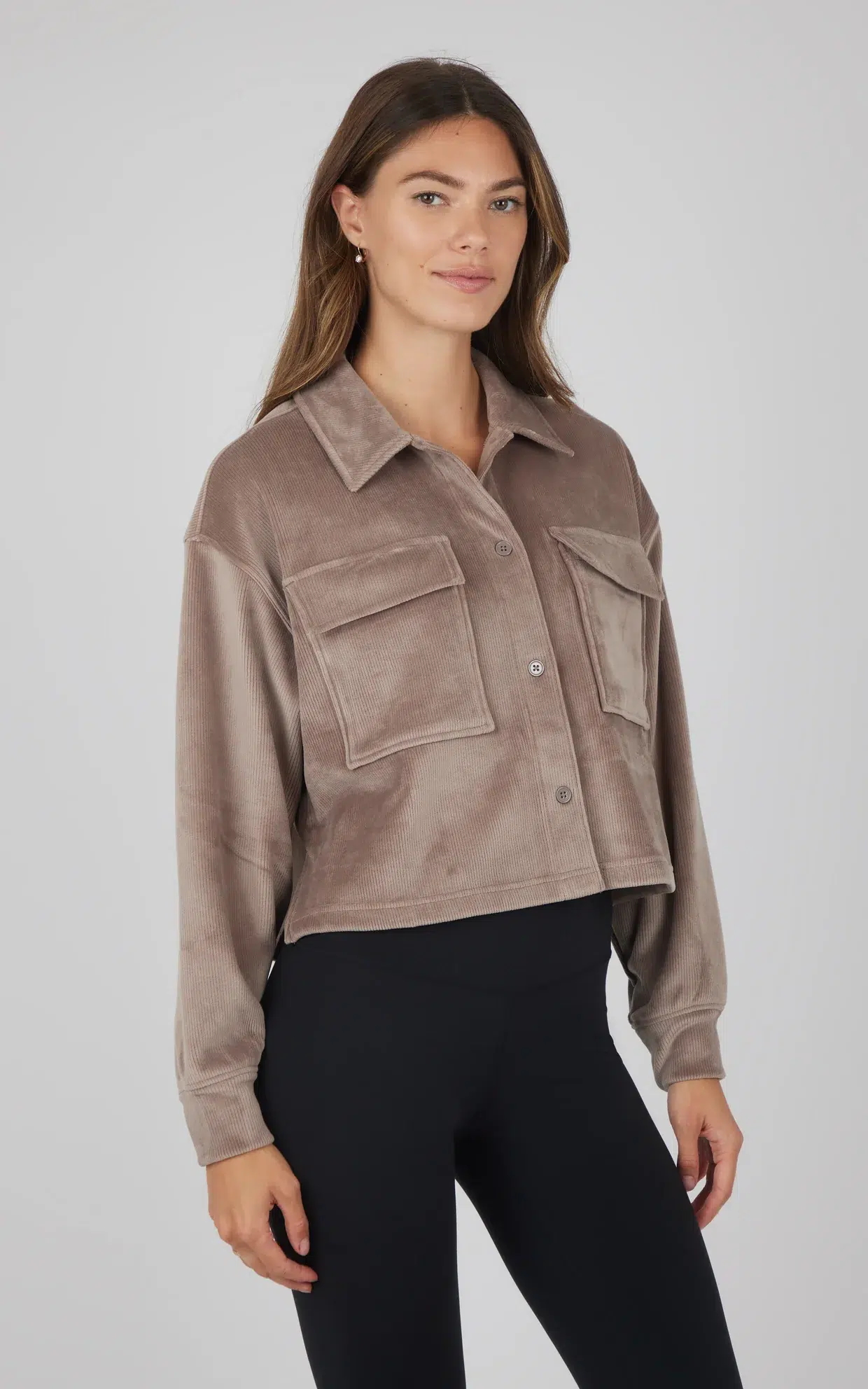 JY80248-W01-CROPPED_BTN_FRT_JACKET-LEAFLESS_TREE-02.webp