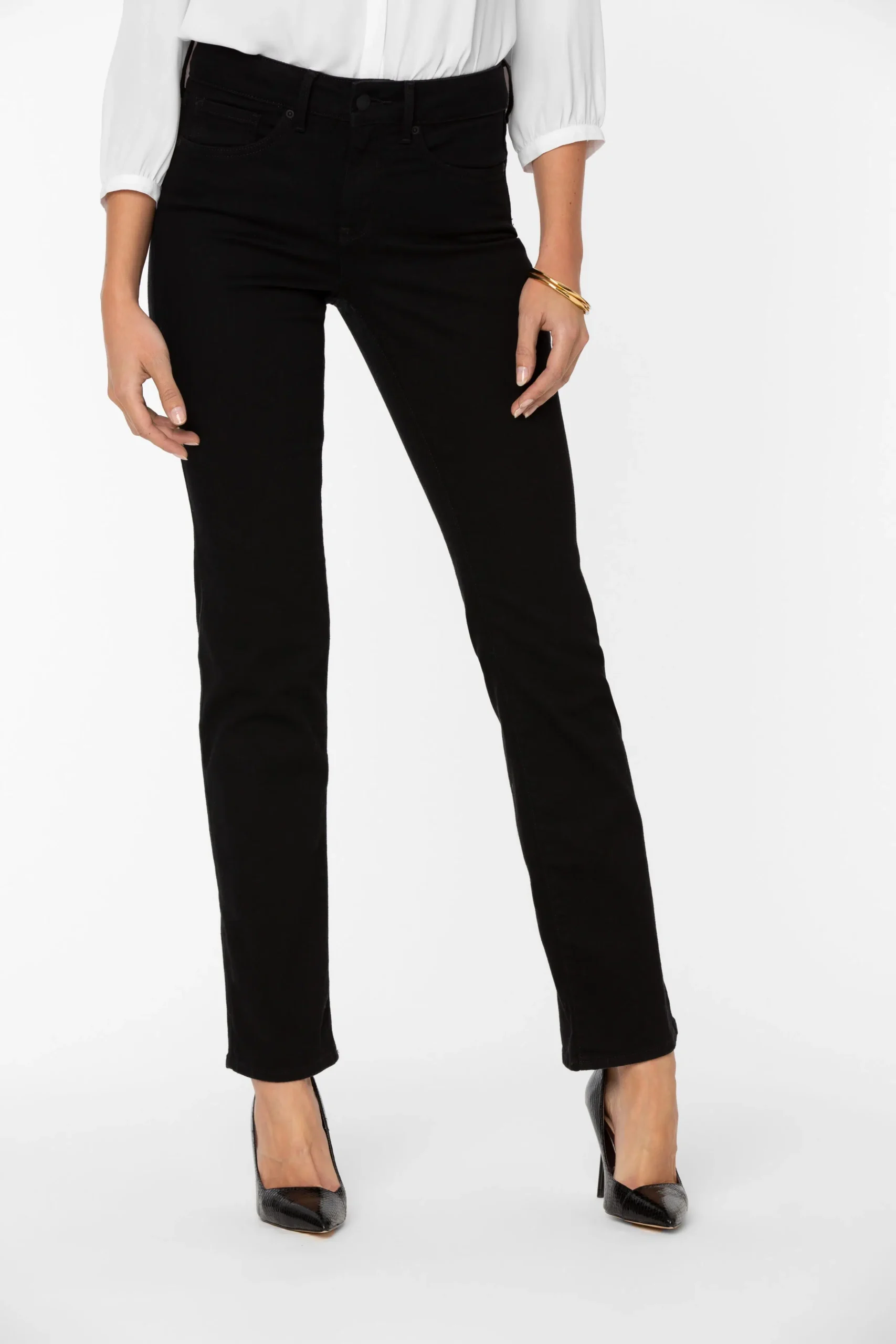 MNBBMS8517_BLACK_858_4-scaled-1.webp
